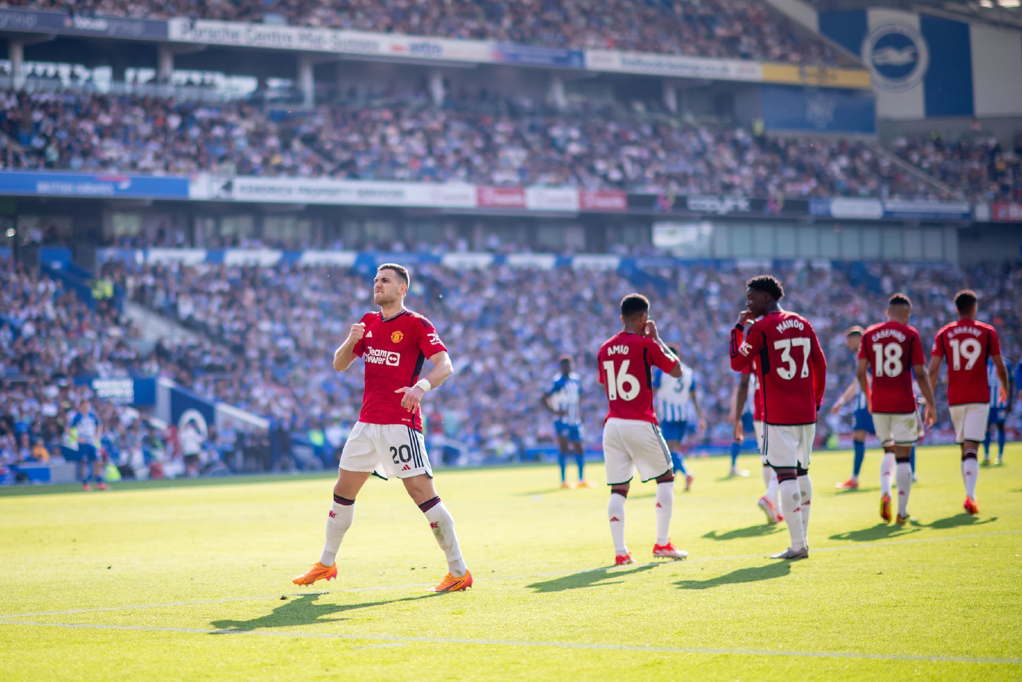 終肩負著龐 終肩負著龐